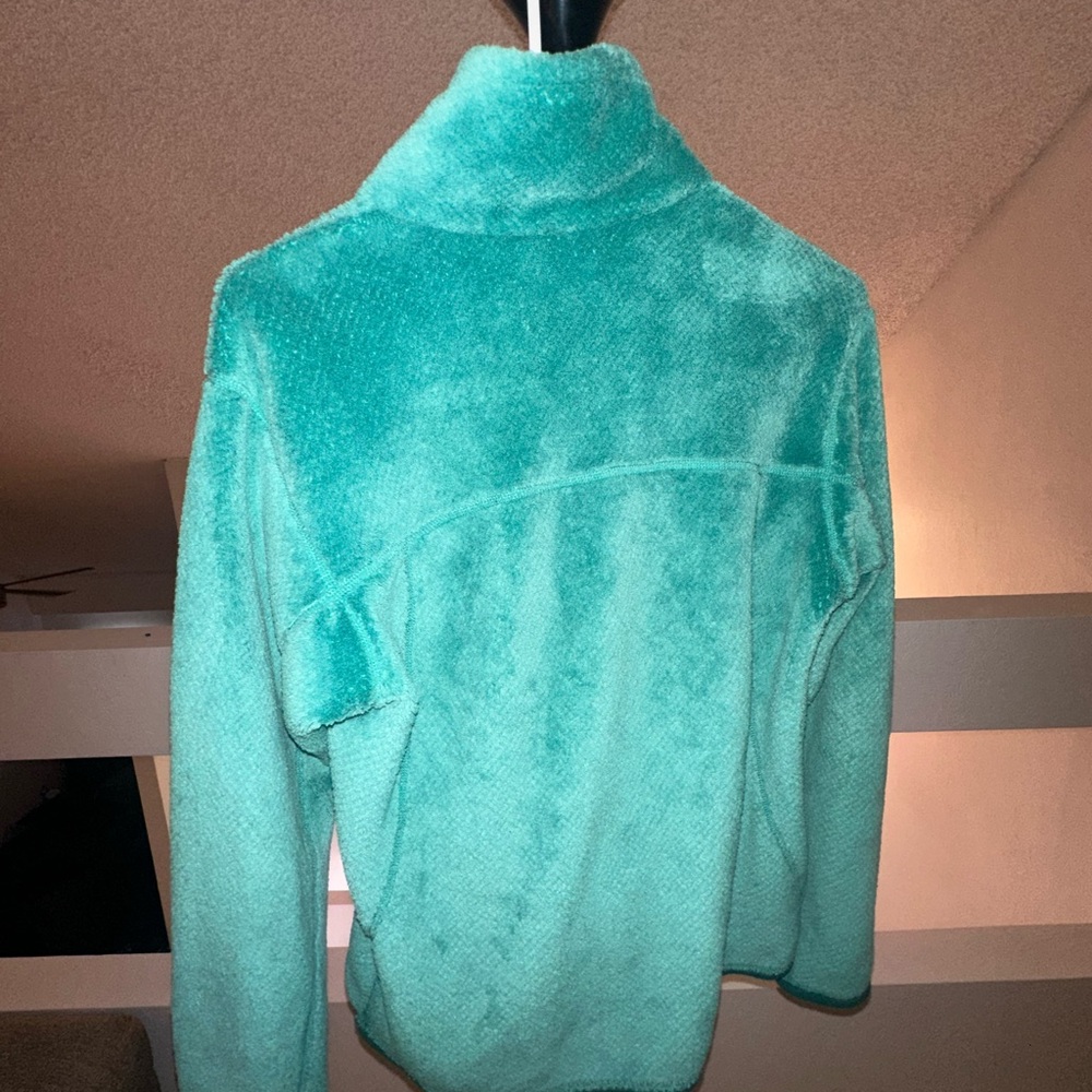 Women’s pullover jacket
